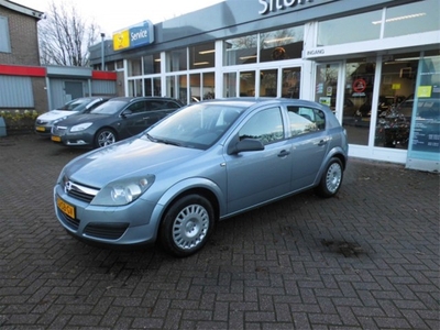 Opel Astra 1.6 Business,airco,trekhaak (bj 2005)