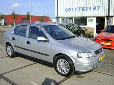 Opel Astra 1.6 Club (bj 1998)