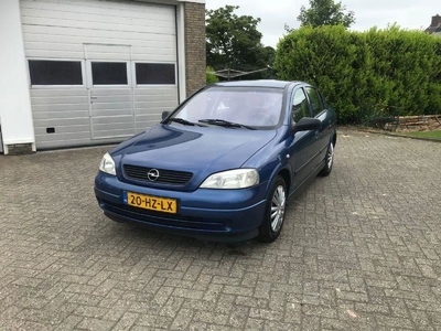 Opel Astra 1.6 Edition