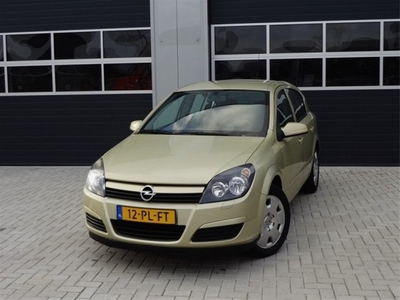 Opel Astra 1.6 ENJOY Automaat Navi Clima Cruise Menemprijs!