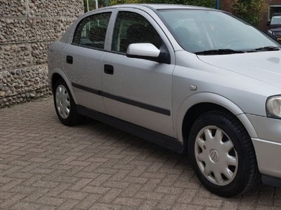 Opel Astra 1.6 Pearl (2000)