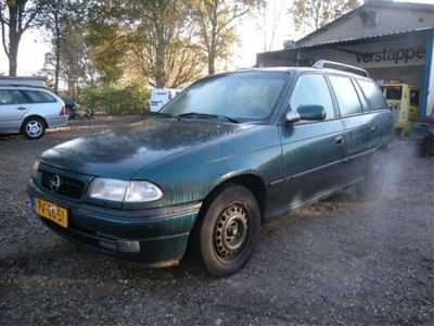 Opel Astra 1.6i-16V Fresh + AIRCO (bj 1996)