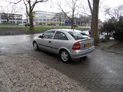 Opel Astra 1.6i Club Aut. (1999)