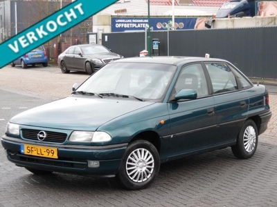 Opel Astra 1.6i GL 5DRS Stuurbekrachtiging/met Apk/Nette