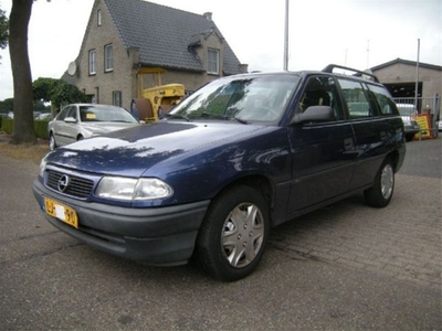 Opel Astra 1.6i GL station wagon x1.6sz e2 (bj 1995)