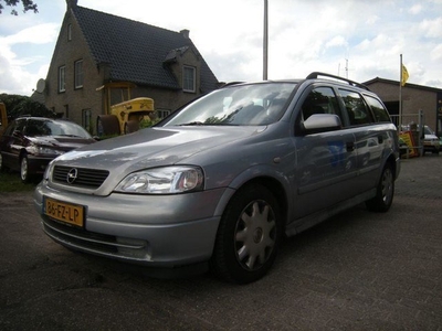 Opel Astra 2.0 DTL Club AUTOMAAT, AIRCO ENZ