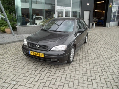 Opel Astra 2.2 16V 3D Sport