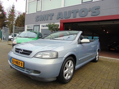 Opel Astra cabrio 2.2 - 16 V (2003)