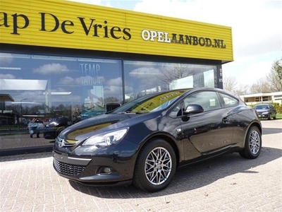 Opel Astra GTC - (bj 2011)