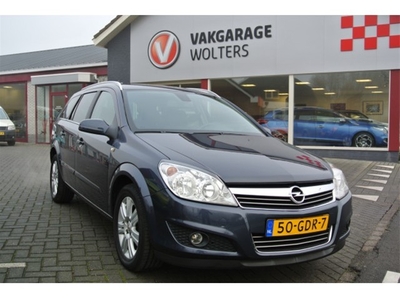 Opel Astra STATION WAGON (bj 2008)