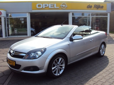 Opel Astra TwinTop 2.0 Turbo Cosmo vol leer Navie