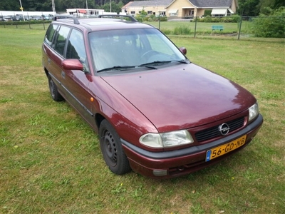 Opel Astra Wagon 1.6i GL (bj 1998)