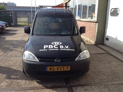 Opel Combo 1.3 CDTi Comfort Lekke koppakking (bj 2008)