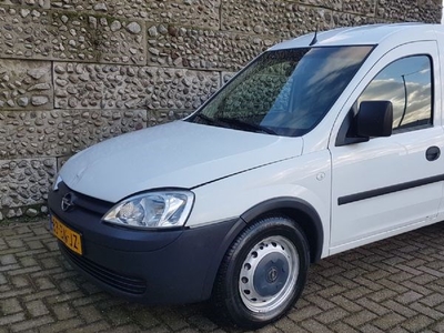 Opel Combo 1.7 DI Comfort (2004)