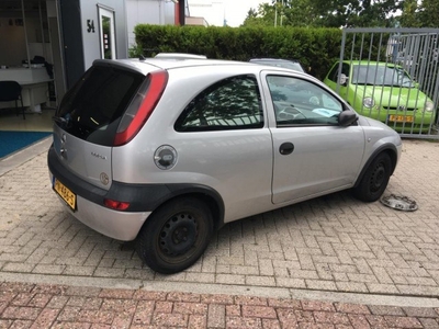 Opel Corsa 1.0-12V