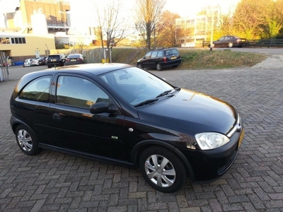 Opel Corsa 1.0-12V Eco Automaat Bj 2002