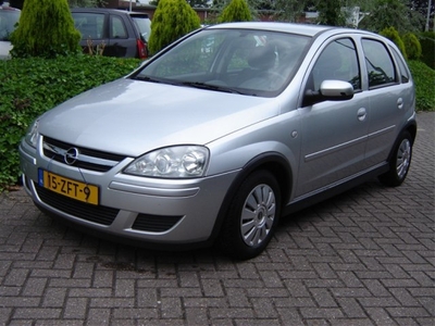 Opel Corsa 1.0-12V Essentia (bj 2005)