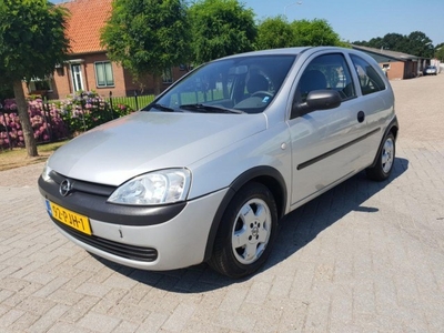 Opel Corsa 1.2-16V Comfort Nieuwe Apk