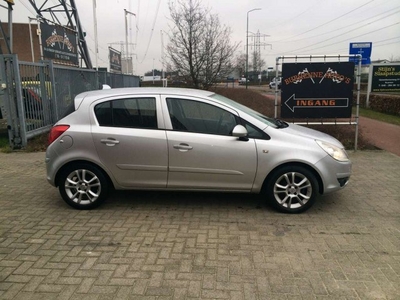 Opel Corsa 1.2-16V Cosmo