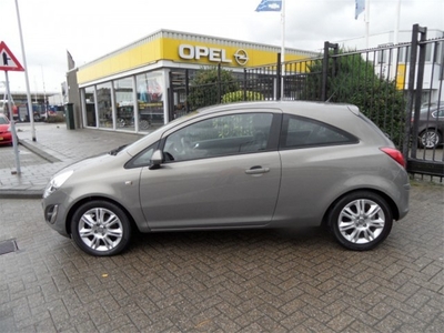 Opel Corsa 1.2-16V Edition (bj 2011)