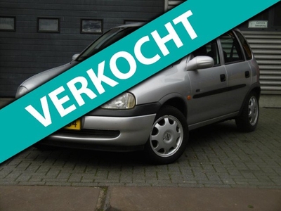 Opel Corsa 1.2i-16V CDX Verkocht! Verkocht!