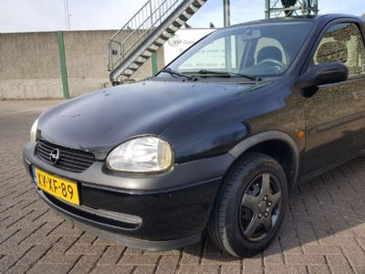 Opel Corsa 1.2i-16V Eco (1999)