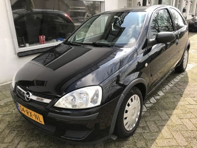 Opel Corsa 1.2i 16v Essentia bj`05 83.000 km (bj 2005)