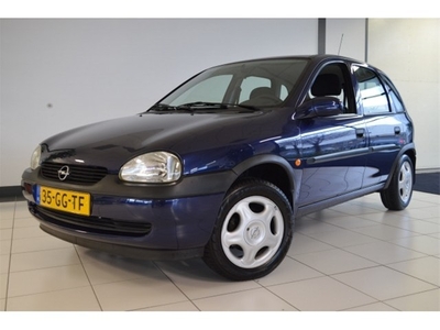 Opel Corsa 1.2i-16V Onyx (bj 2000)