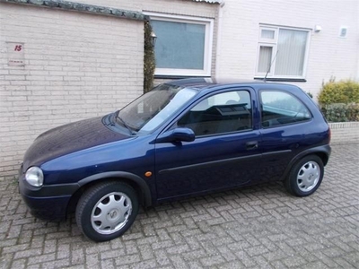 Opel Corsa 1.2i-16V Onyx stuurbekracgtiing (bj 2000)