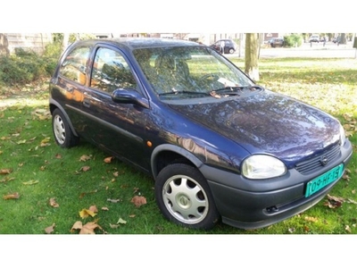 Opel Corsa 1.2i-16V Sport Met Stuurbek.APK (bj 2000)