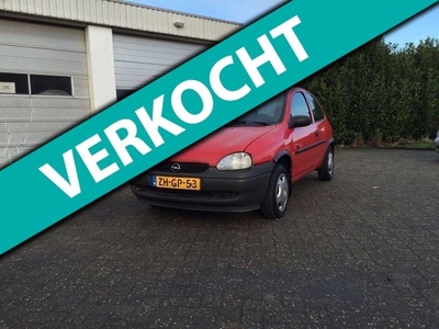 Opel Corsa 1.2i-16V Strada