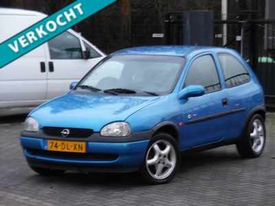 Opel Corsa 1.2i-16V Strada Stuurbekrachtiging/Met Apk