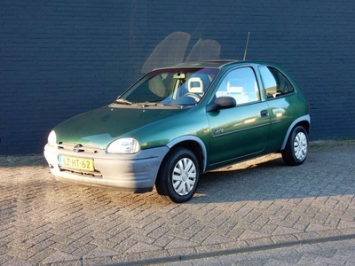 Opel Corsa 1.2iE Swing lekker goedkoop rijden (bj 1995)