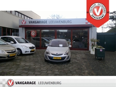 Opel Corsa 1.4-16V COSMO (bj 2014)