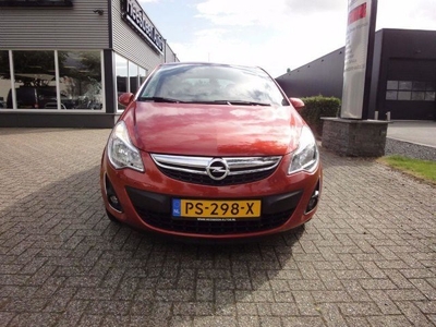 Opel Corsa 1.4-16V Cosmo edition