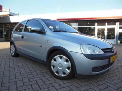 Opel Corsa 1.4-16V Sport (bj 2001)