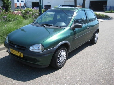 Opel Corsa 1.4 swing (bj 1997)