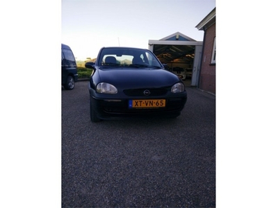 Opel Corsa 1.4i-16V sport (bj 1999)