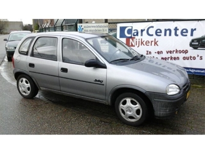 Opel Corsa 1.4i GLS met nieuw apk km 97200 nap (bj 1994)