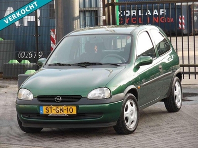 Opel Corsa 1.6i-16V GSi Optic VERKOCHT