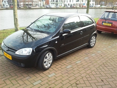 Opel corsa c 1.8 GSI