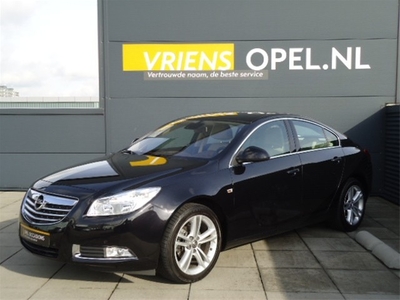 Opel Insignia 1.8 140pk Executive Navigatie (bj 2009)