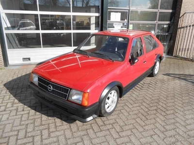 Opel Kadett 1.6S SR Zeer uniek opknap project.