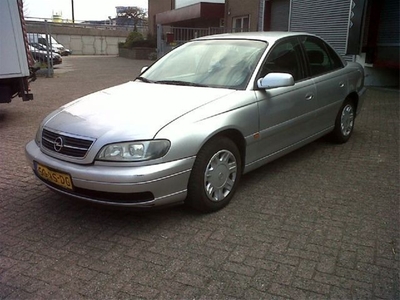 Opel Omega 2.2 16v elegance (bj 1999)