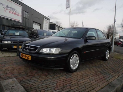 Opel Omega 2.2i-16V airco 110.000 km inruil mogelijk