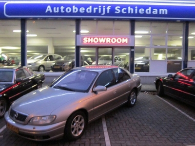 Opel Omega 3.2I V6 EXECUTIVE EDITION (bj 2002, automaat)