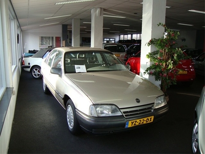 Opel Omega C2.0I (bj 1991)