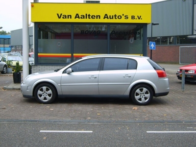 Opel Signum 2.2 DTi