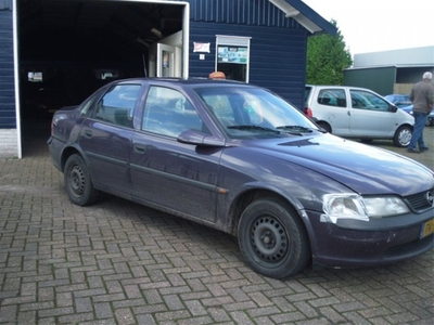 Opel Vectra 1.6i-16V GL Alle inruil mogelijk (bj 1996)