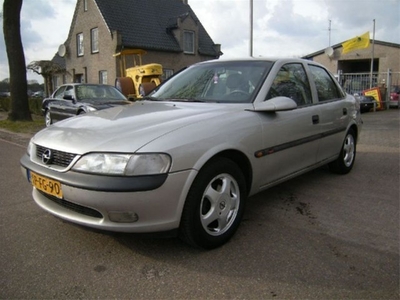 Opel Vectra 1.6i-16V Pearl MET AIRCO !!!! (bj 1999)